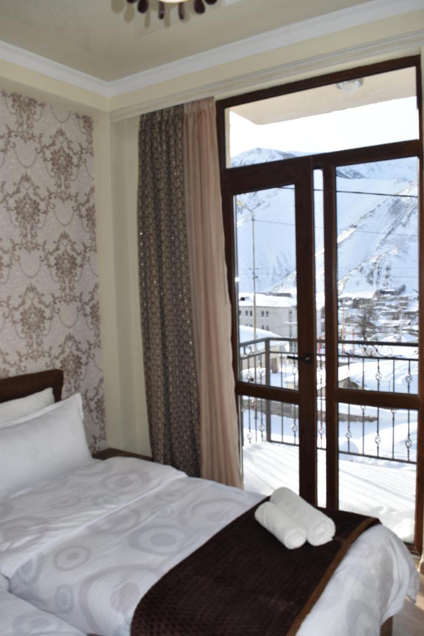 Hotel Iveria Kazbegi Kültér fotó