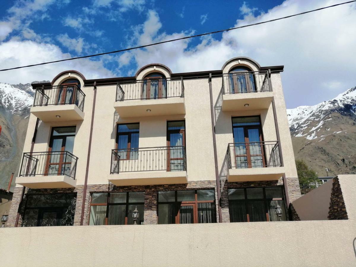 Hotel Iveria Kazbegi Kültér fotó