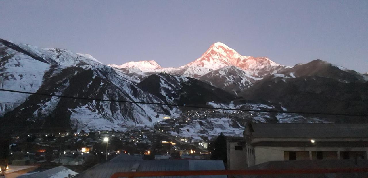 Hotel Iveria Kazbegi Kültér fotó
